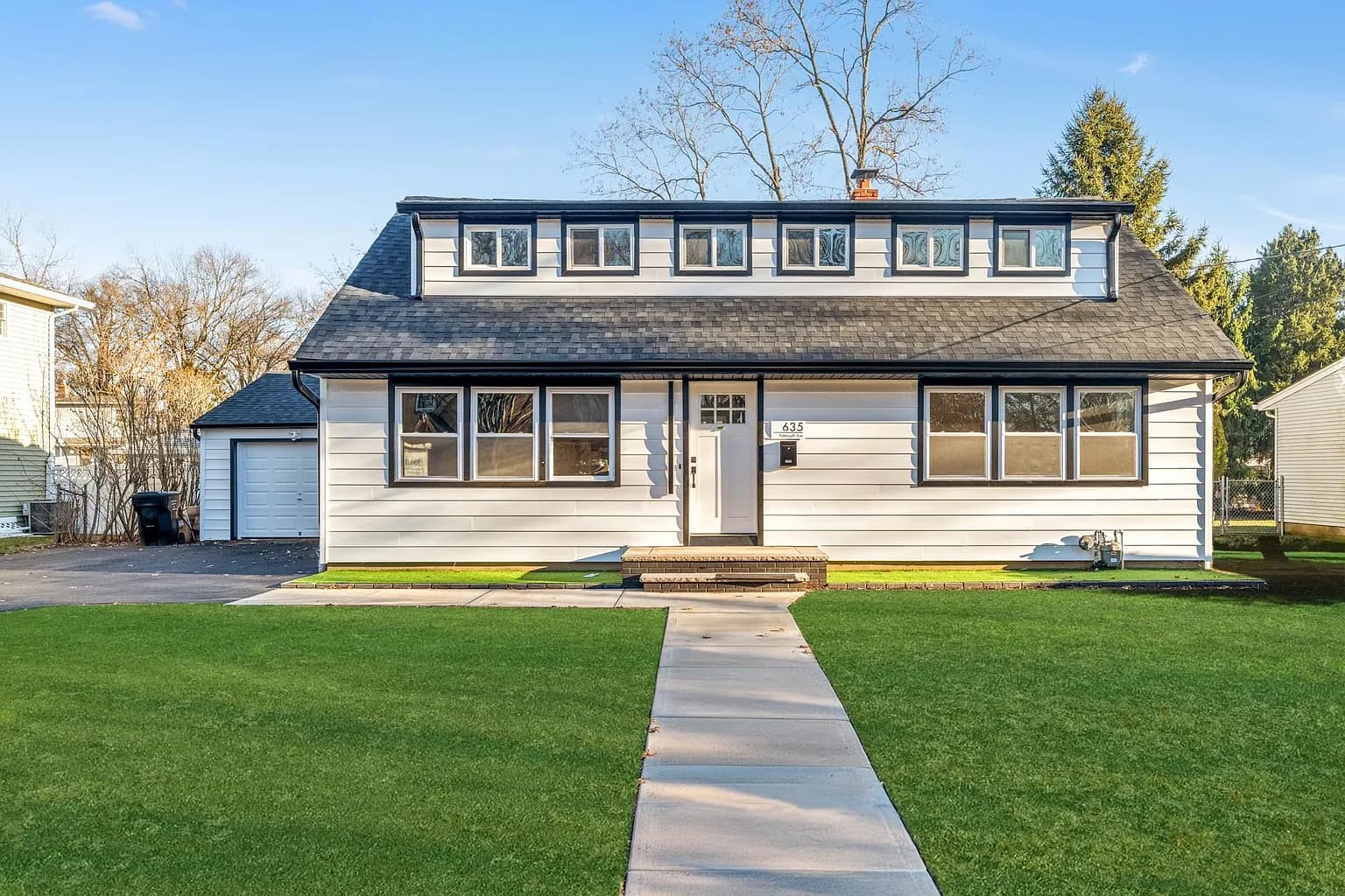 Falmouth Avenue Residence — photo 1